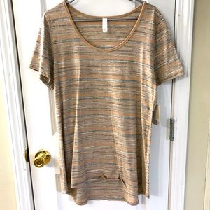 NWT LulaRoe Classic Tee XL